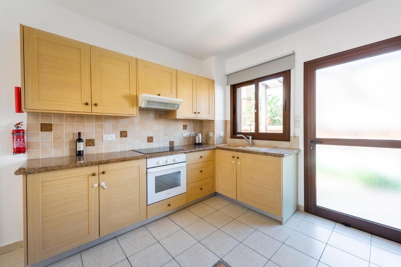 Villa Iris By Ezoria Villas Ayia Napa Eksteriør billede