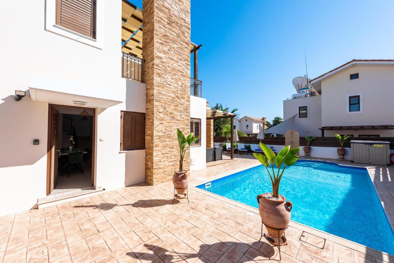 Villa Iris By Ezoria Villas Ayia Napa Eksteriør billede