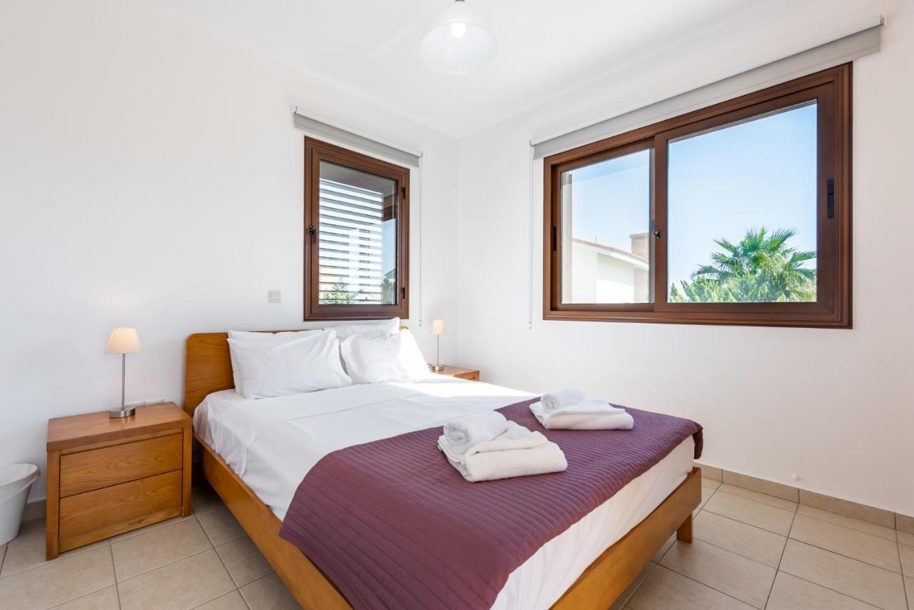 Villa Iris By Ezoria Villas Ayia Napa Eksteriør billede